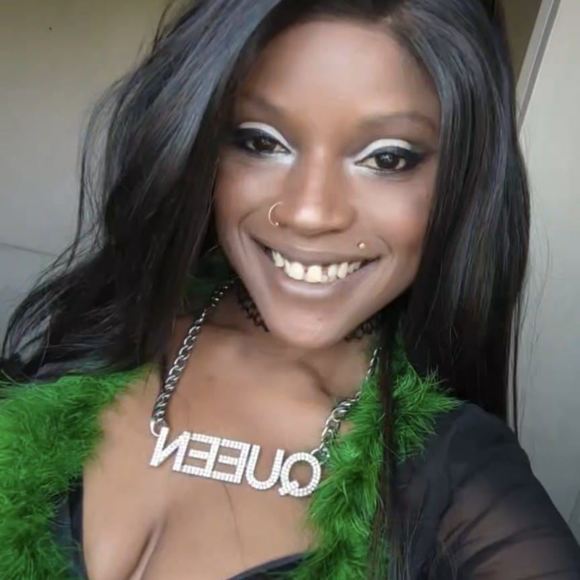 Meet your Posher, Bree - Picture 1 of 1